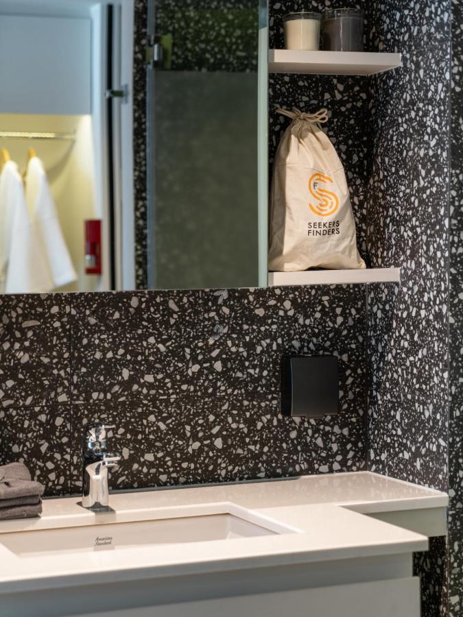 Seekers Finders Rama IV Hotel Surestay Collection By BW Bangkok Luaran gambar