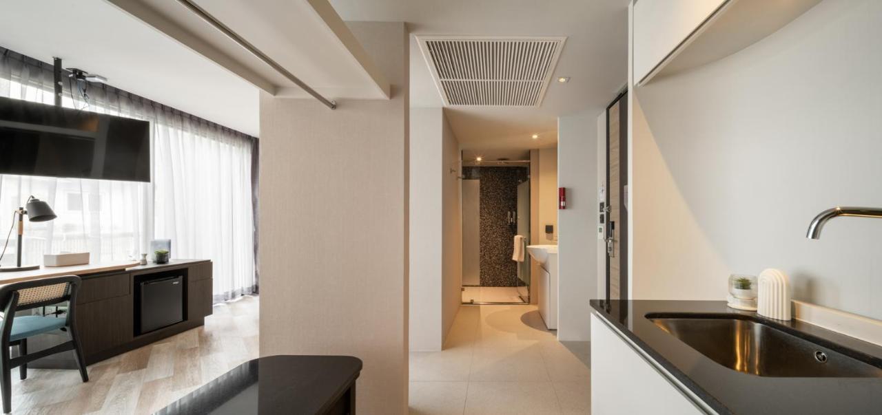 Seekers Finders Rama IV Hotel Surestay Collection By BW Bangkok Luaran gambar