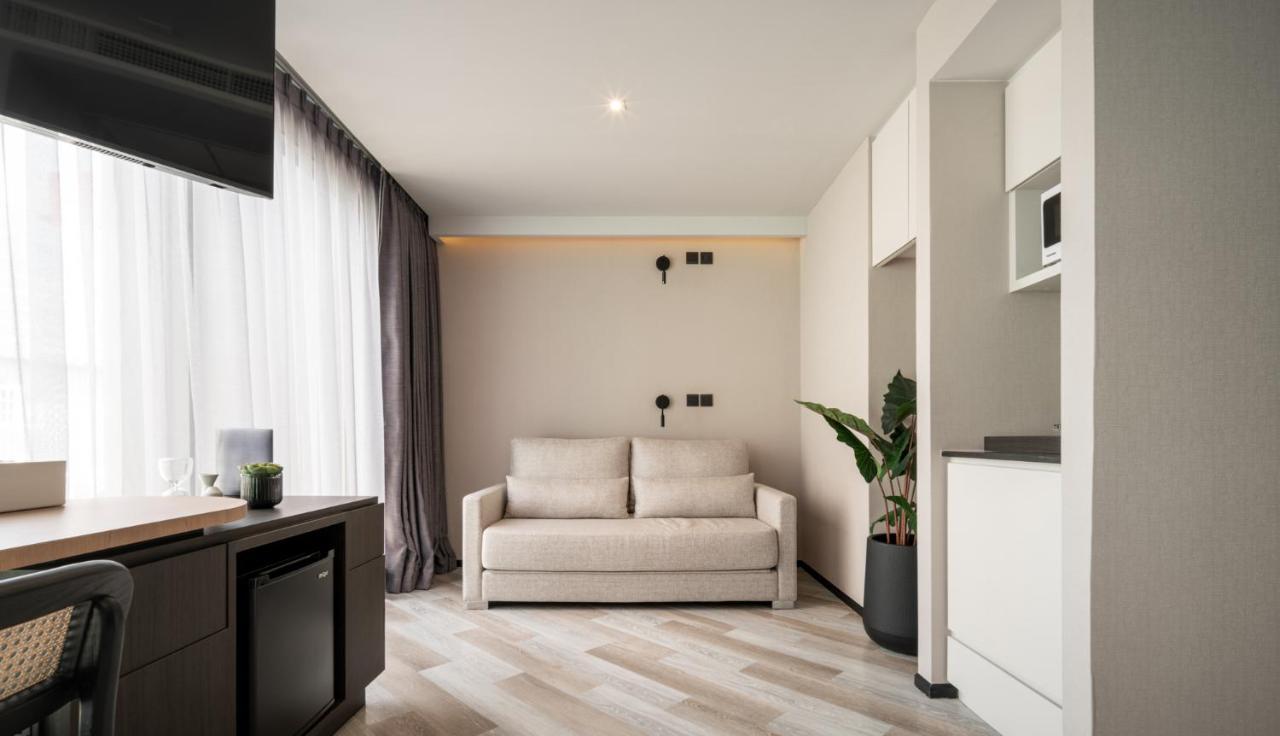 Seekers Finders Rama IV Hotel Surestay Collection By BW Bangkok Luaran gambar